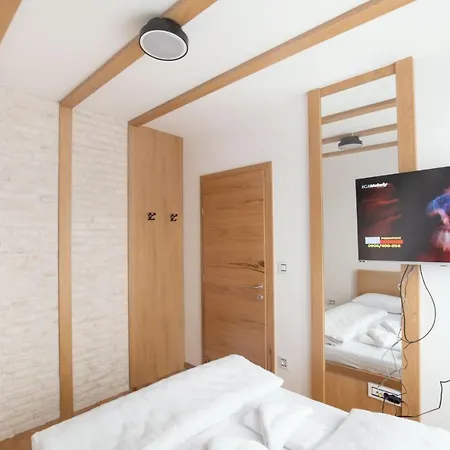 Attic * Яхорина