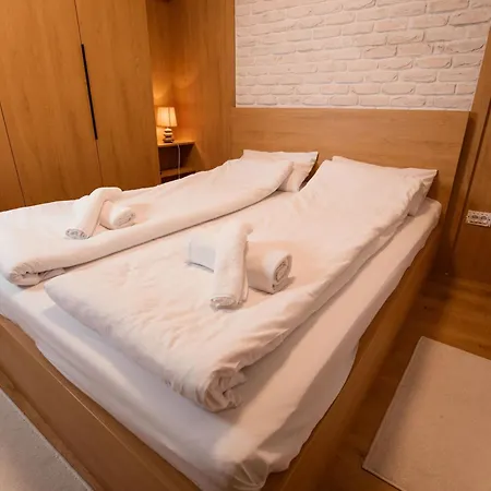 Attic Апартаменты *